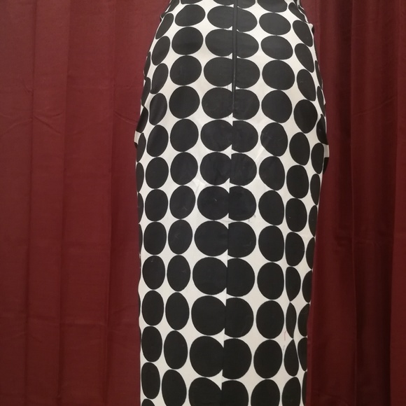 Extra long pencil skirt size 6 - Picture 2 of 8